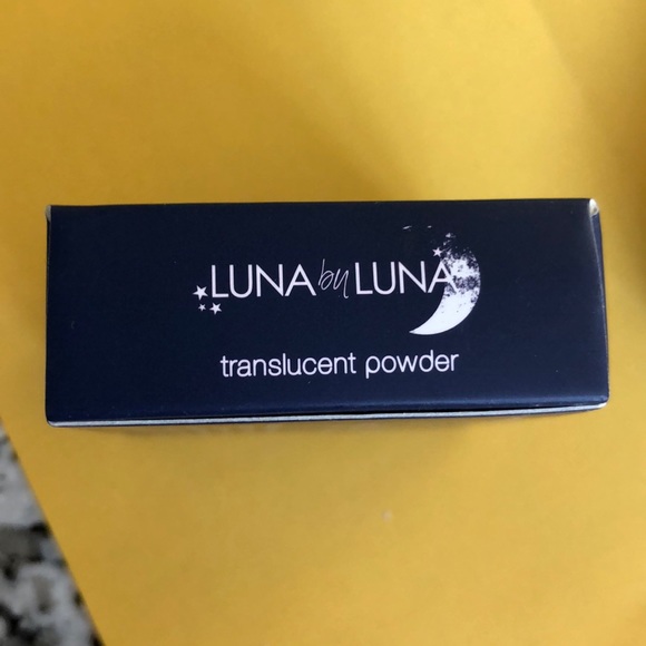 Makeup Bundle - Picture 3 of 8